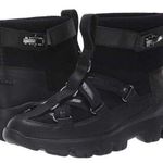 UGG  Lakes & Lights Black Leather Fur Sneaker Shoes EUC Photo 0