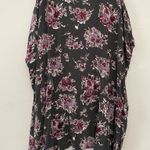 Francesca's Gray Floral Kimono Photo 1