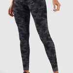 Gymshark Camo Seamless Leggings Black Black and Gray Camo Leggings Size Medium Photo 0