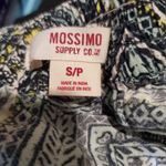 Mossimo Supply Co  Pull On Shorts Small Photo 3