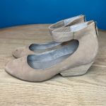 Eileen Fisher  Liza Nubuck Stretch Ankle Strap Chunky Heel Pump Women’s Size 8.5 Photo 3