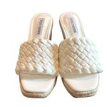 Steve Madden Women’s Wedge Mule Open Toe Sandals Udele White Woven New Size 7.5 Photo 2
