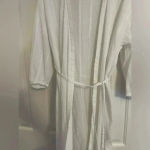 Uniqlo White Gauze Wrap Size Medium Photo 3