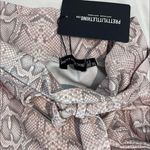 Pretty Little Thing plt snake skin skirt Photo 4