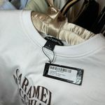 Pretty Little Thing Petite White Cap Sleeve Graphic Crop Top Photo 4