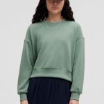 Lululemon Crewneck Photo 0