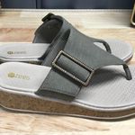 Bzees Bay Wedge Sandals Women's 7M Olive Green Slip Photo 0