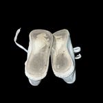 Rocket Dog  light grey fabric low top sneakers w laces women’s size 7.5 Photo 7