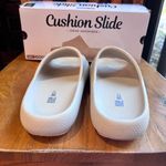 32 Degrees Heat 32 Degrees womens lightweight cushioned sole slip on slides sandals tan L Photo 2