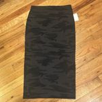 Sanctuary NWT  camo pencil skirt size XS Photo 1