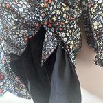 Princess Polly Floral Romper Shorts size 4 Smocked Long sleeve V neck Photo 4