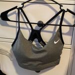 Nike Dri-Fit Bra Photo 0