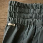 Vuori  Women’s Joggers Photo 1