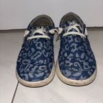 Ariat  Hilo Denim Leopard sold out size 6 Photo 1
