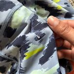 Aerie  Gray and Black Workout Leggings with Dynamic Design Photo 4