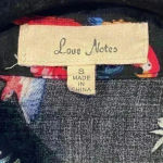 Love Note Women’s Hawaiian Button-Down Crop Top Photo 3