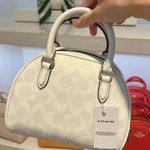 Coach Sydney Satchel In Signature Canvas Chalk/Glacier White NWT CA591. Photo 2