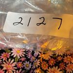 Chaus floral capris size 14 cotton spandex. Black Photo 7