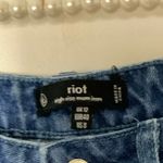 Missguided  Riot High Rise distressed mom jeans 8 Photo 2