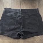 Old Navy Women's Dark Denim Jean Shorts / E7 Photo 2