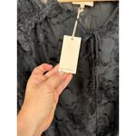 MELLODAY Black Textured V-Neck Tie Blouse Size L Long Sleeve Ruffle Shirred Cuff Photo 7