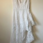 One33 Social Sz 2 White Embroidered Lace Ruffled Overlay Sleeveless V Photo 3