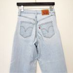 Levi's LEVI’S Premium Ribcage Straight Ankle Light Wash Button-Fly Jeans Size 26 Photo 5