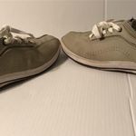 Keds leather shoes women’s size 9.5 Photo 5