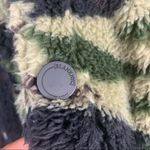 BLANK NYC Faux Sherpa Teddy Camo jacket Size Small Photo 5