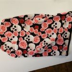 NWOT Gator Mask w/Skulls Photo 0