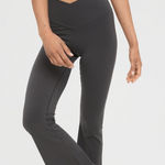 Aerie  OFFLINE Real Me Hi Rise Gray Flare Yoga Pants size S Photo 0