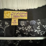 Princess Vera wang women’s Sherpa zip up vest‎ size M black silver pockets Size M Photo 2