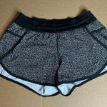 Lululemon Athletica floral Black and White Patterned Shorts size 6 Photo 0