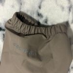 Avalanche NWT  Women's Lightweight Ripstop Rain Jacket with Pockets Size Small .  Driftwood color . Photo 7