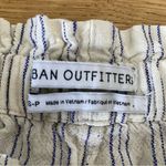 Urban Outfitters  - Stripe Pull On Pocket Shorts in White & Blue Photo 1