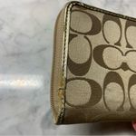 Coach  Poppy Bifold Zip Up Wallet Light Khaki Gold Photo 8