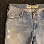 Hollister  Destroyed Cropped / Capri Jeans Photo 4