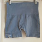 Madhappy  Set Active Sculptflex Biker Shorts in Calm, size Small Photo 1