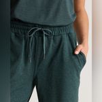 Quince NWOT Flowknit Mid-Rise Jogger Heather Green Sz L inseam 27.5” Sold Out Photo 2