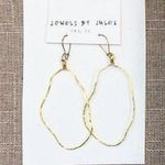 Jewels by Jules Oyster Hoop earrings  Photo 0