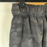 Lululemon Stretch High Rise Crop 23" Camo Pants Women's Size 2 Black Activewear Photo 5