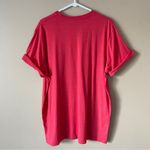 Sizzlin' Sriracha Sauce Graphic T Photo 2