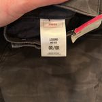 EXPRESS Mid Rise Legging in Black and Camo Print size 0 Photo 9