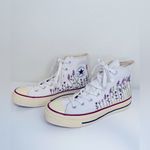 Converse Chuck Taylor High Top Lavender Embroidered Women’s 8.5 Photo 4