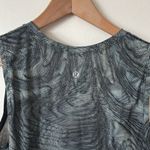 Lululemon 10 High Neck Split Hem Run Tank in Dimensional Icing Blue Multi Photo 6