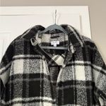 Evereve  Plaid Black White Fleece Shacket Long Coat Fall Autumn Photo 1