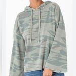 Z Supply  Loft Camo Pullover Top Pullover hoodie, Pullover, Casual style Photo 1