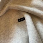 RVCA  Cropped Crewneck  Photo 4