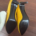 Bottega Veneta New mustard yellow intrecciato leather pumps with weave detailing Photo 4