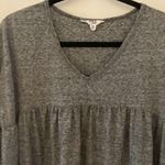 Jack by BB Dakota Grey V-Neck Bell Short Sleeve Top Women's Size Medium Photo 3